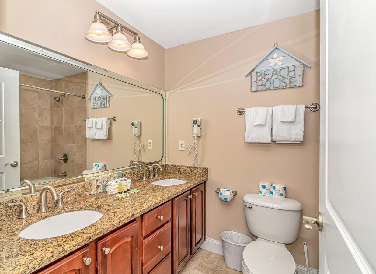 Ocean Breeze Luxury Villas 3D, Nicely Updated! Across From The Ocean! Sleeps 18 ! Мертл-Біч Екстер'єр фото